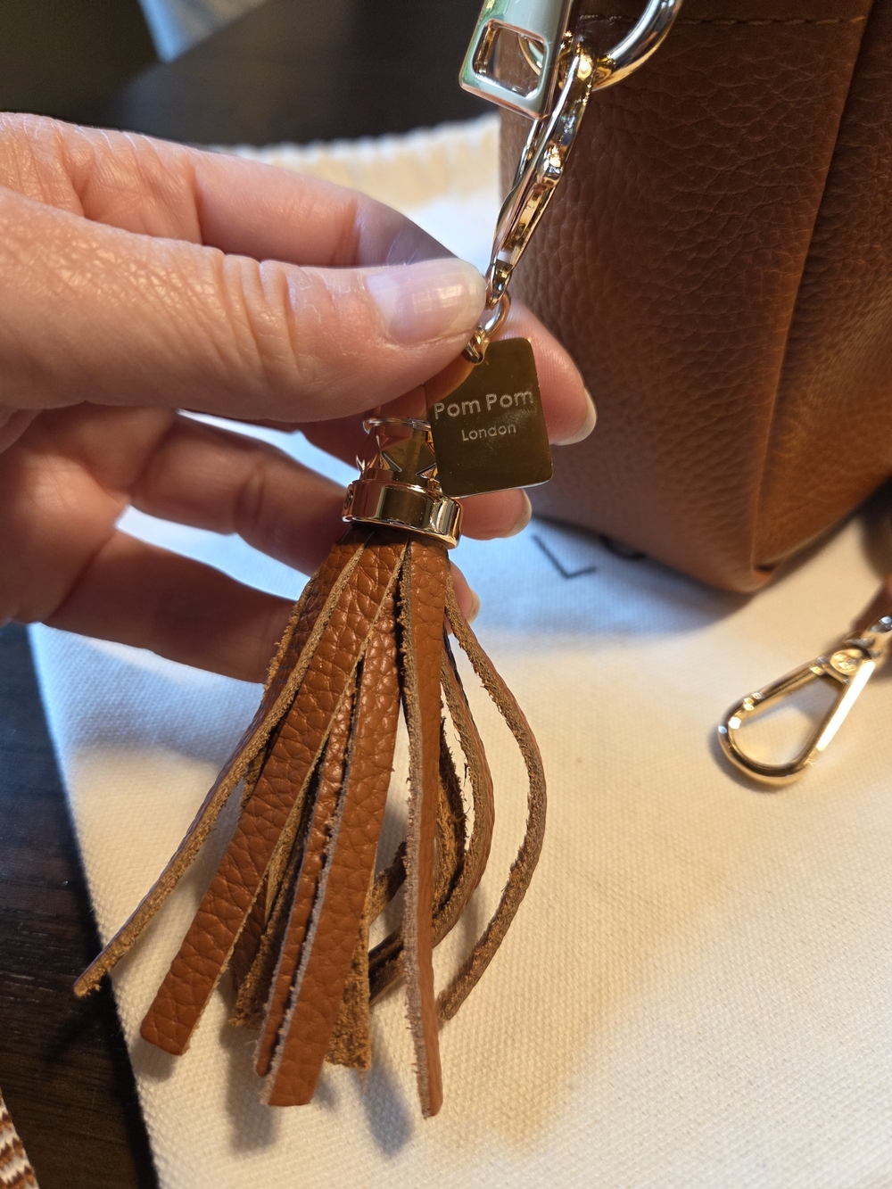 Pom Pom London City Leather Crossbody Bag Maple Tan Chevron Strap Bundle - Picture 3 of 6